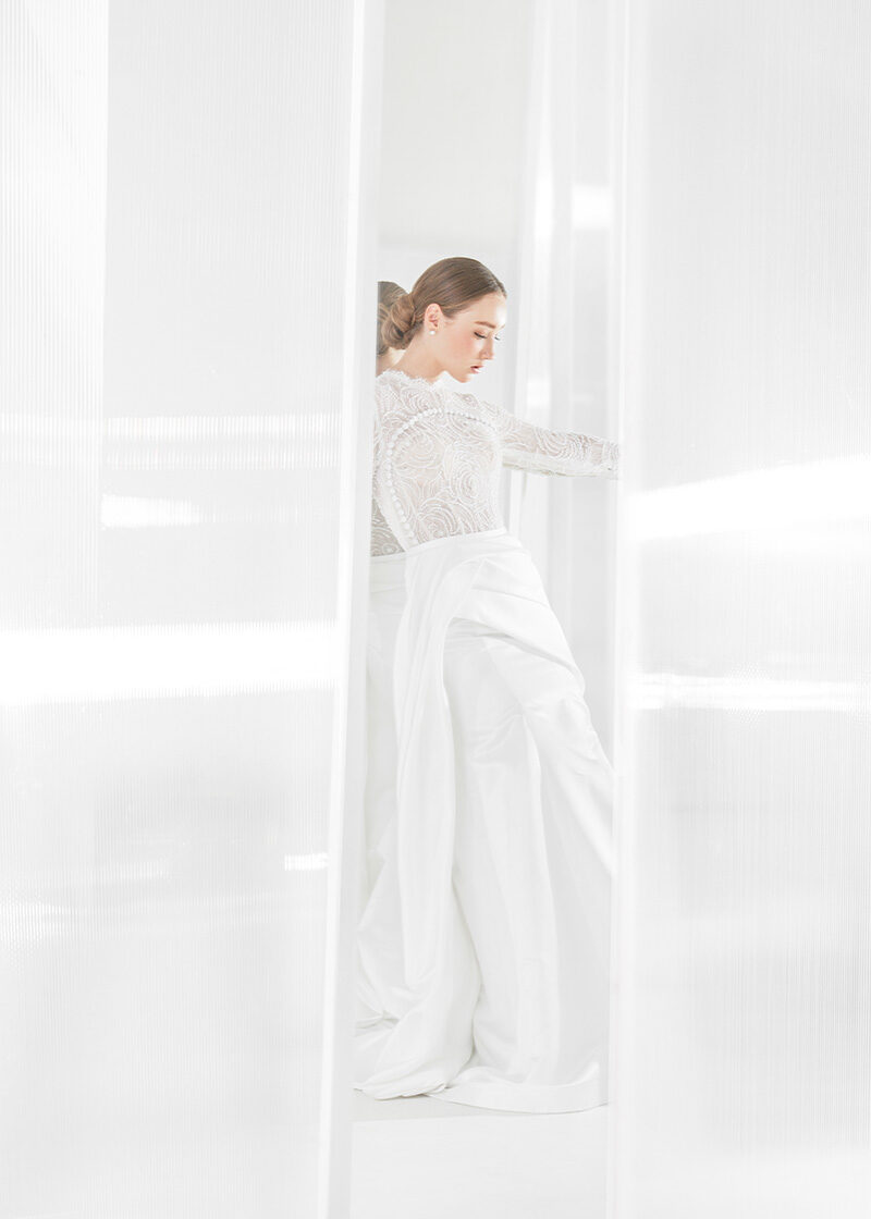 Best Elegant Classic Wedding Dress Designers